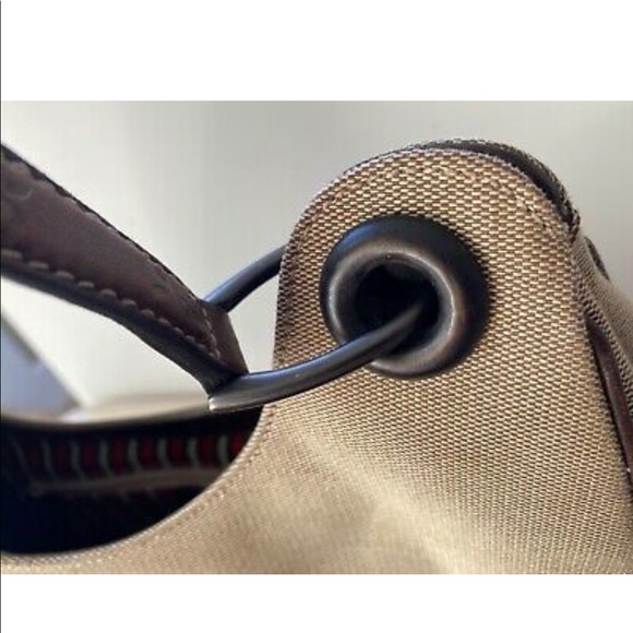 Gucci Handbag - Picture 4 of 10